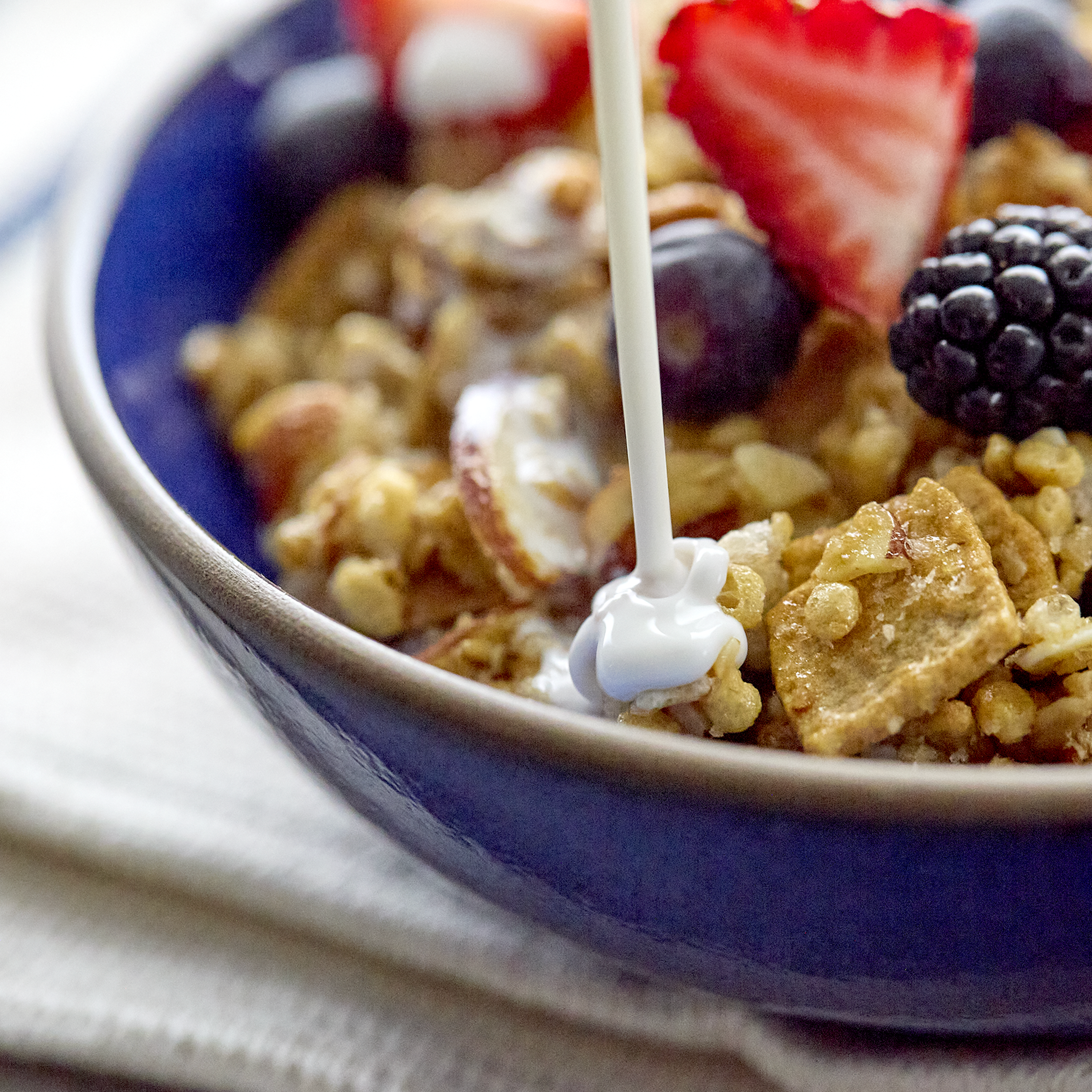 Vanilla Almond Granola - Image 4